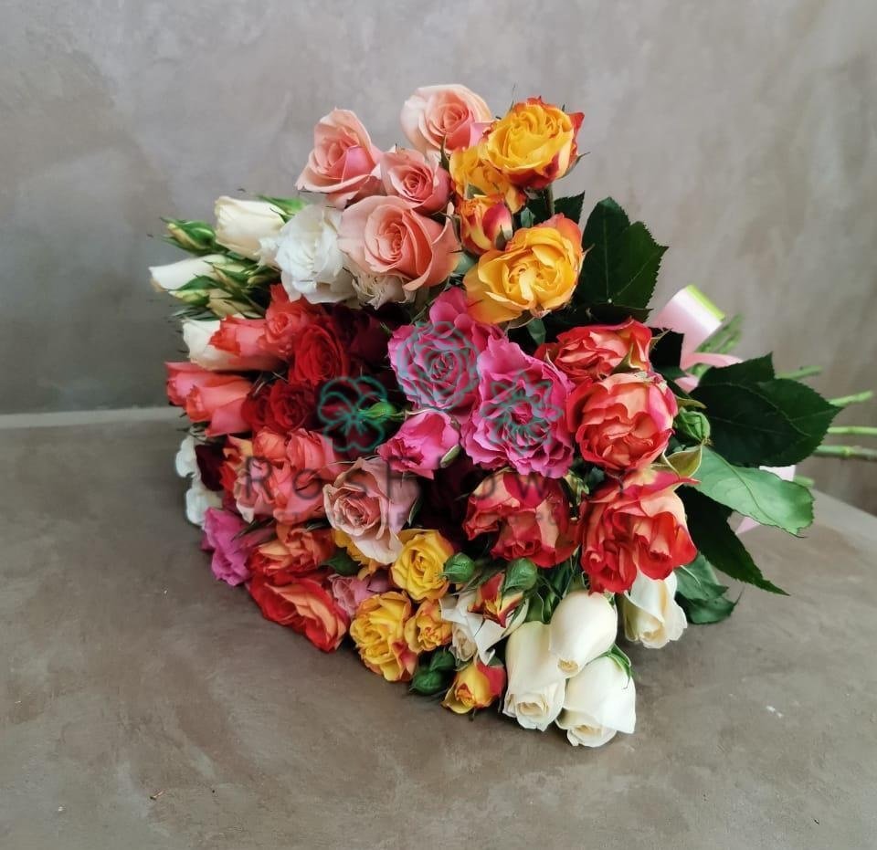 Букет цветов из: Розы в Индустрие