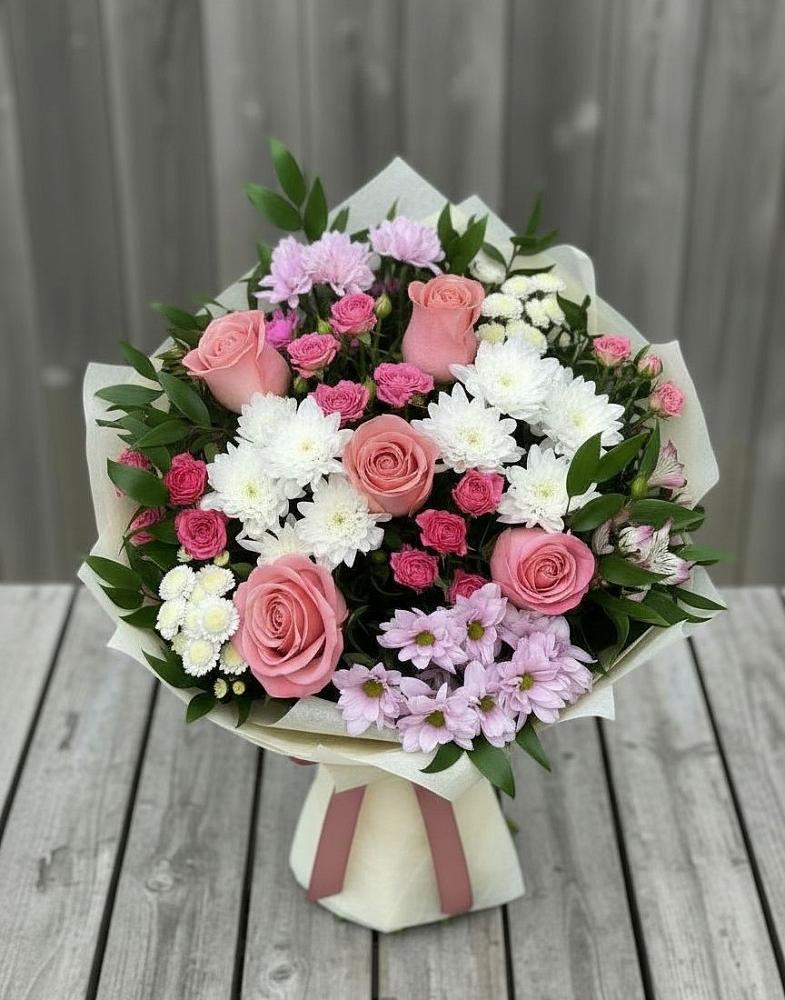 Букет цветов из: Альстромерии, Гвоздики, Розы и Хризантемы в Индустрие