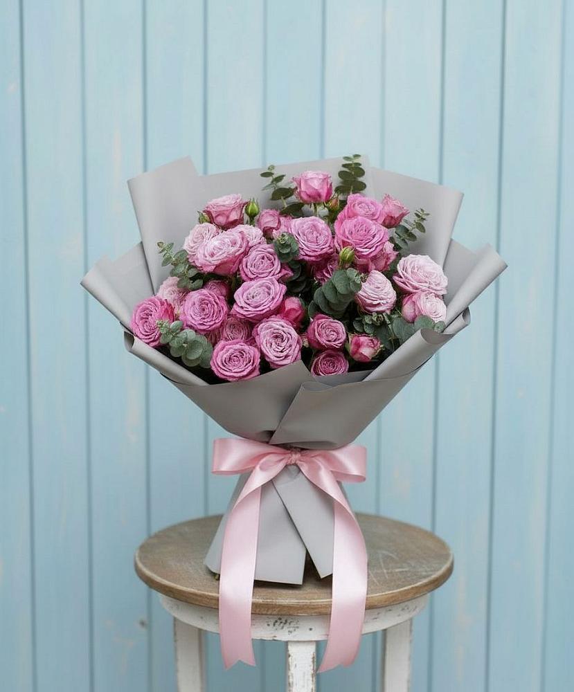 Букет цветов из: Розы в Индустрие