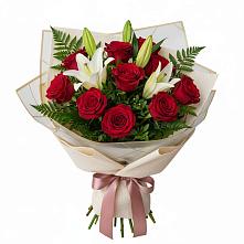 Букет цветов из:  Лилии и Розы в Индустрие