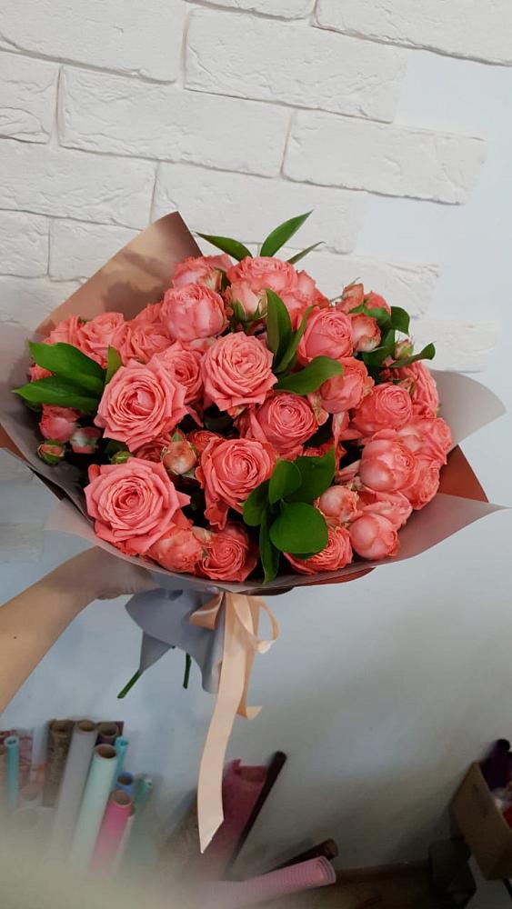 Букет цветов из: Розы в Индустрие