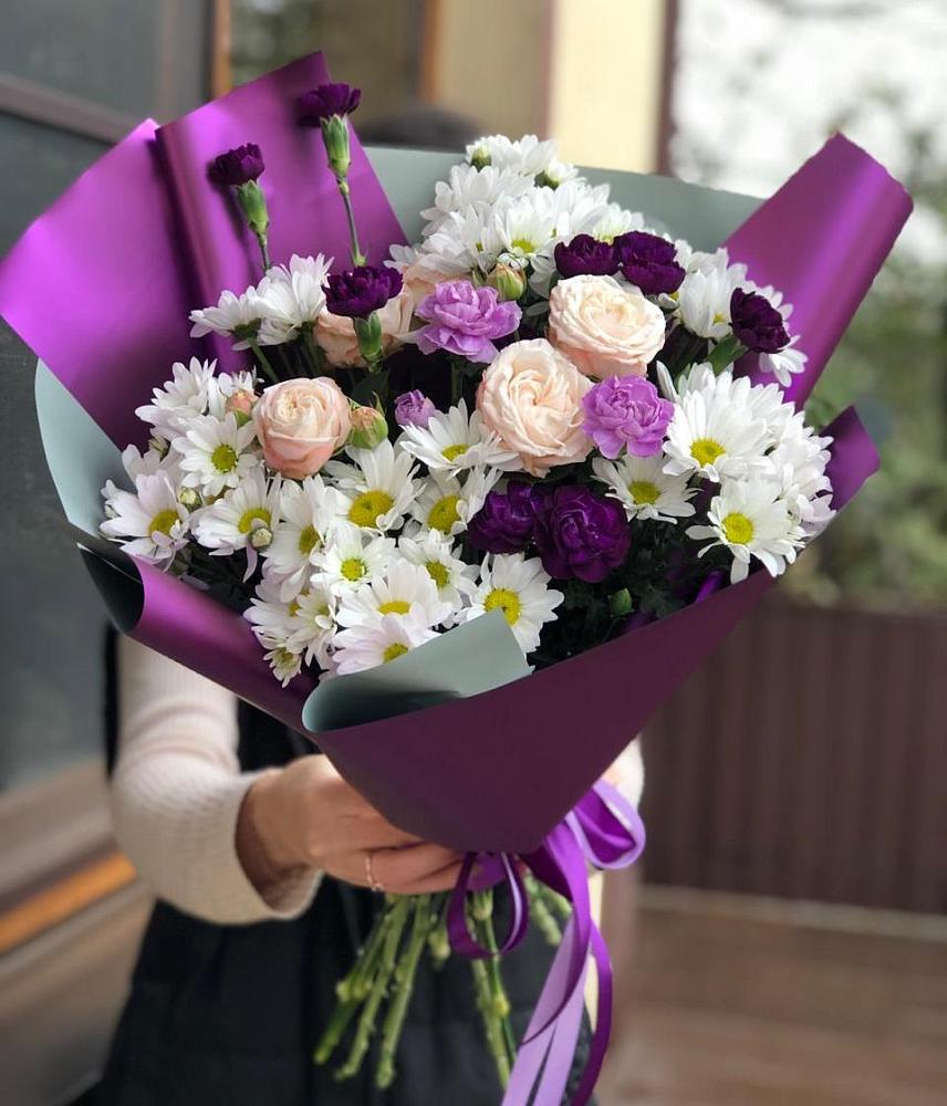 Букет цветов из: Хризантемы, Гвоздики и Розы в Индустрие