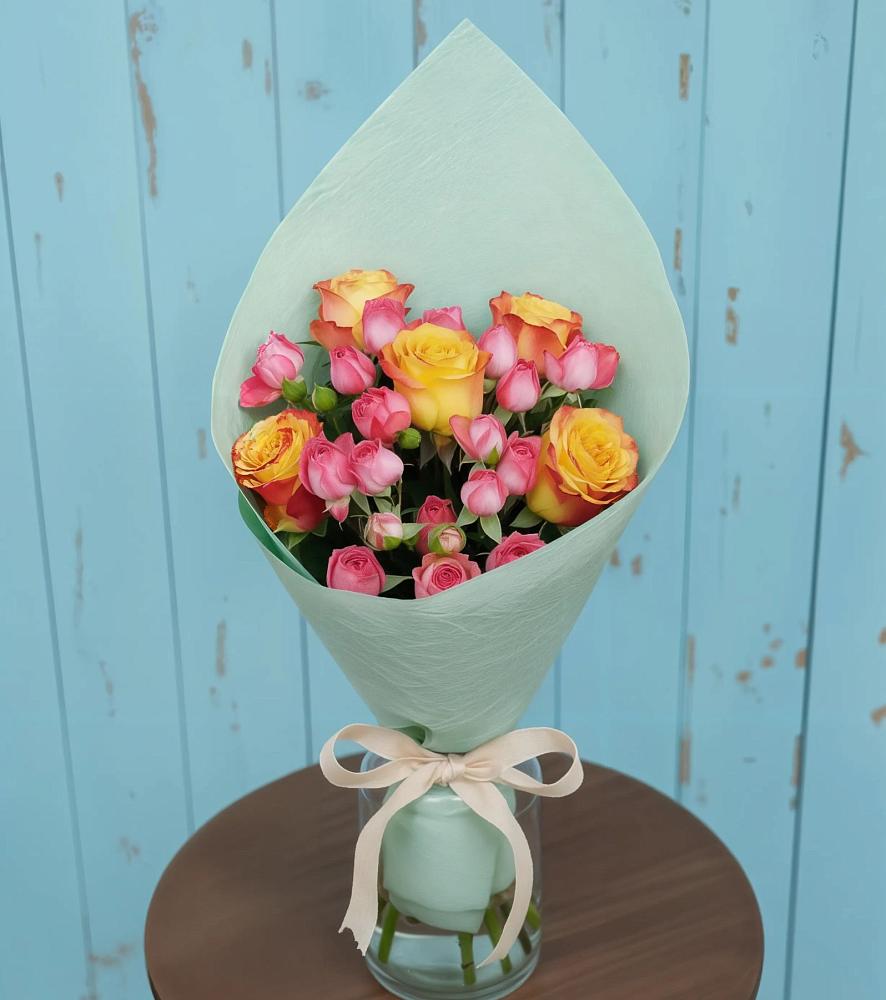 Букет цветов из: Розы в Индустрие