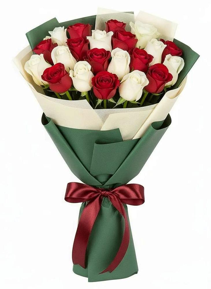 Букет Микс из красных и белых роз в Индустрие
