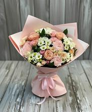 Букет цветов из:  Гвоздики, Розы и Хризантемы в Индустрие