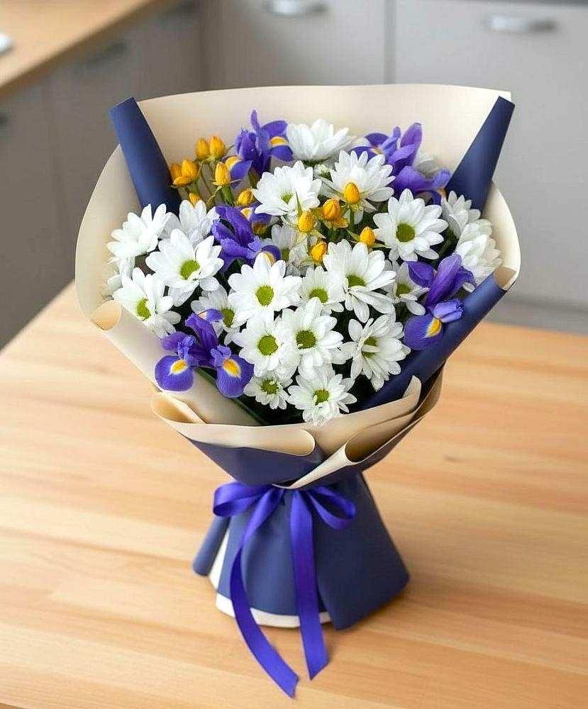 Букет цветов из: Розы, Ирисы и Хризантемы в Индустрие