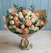 Букет цветов из:  Альстромерии и Розы в Индустрие